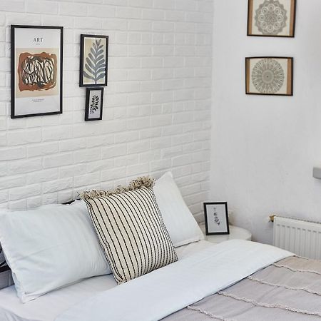 City Rooms Apartments Одеса Екстериор снимка